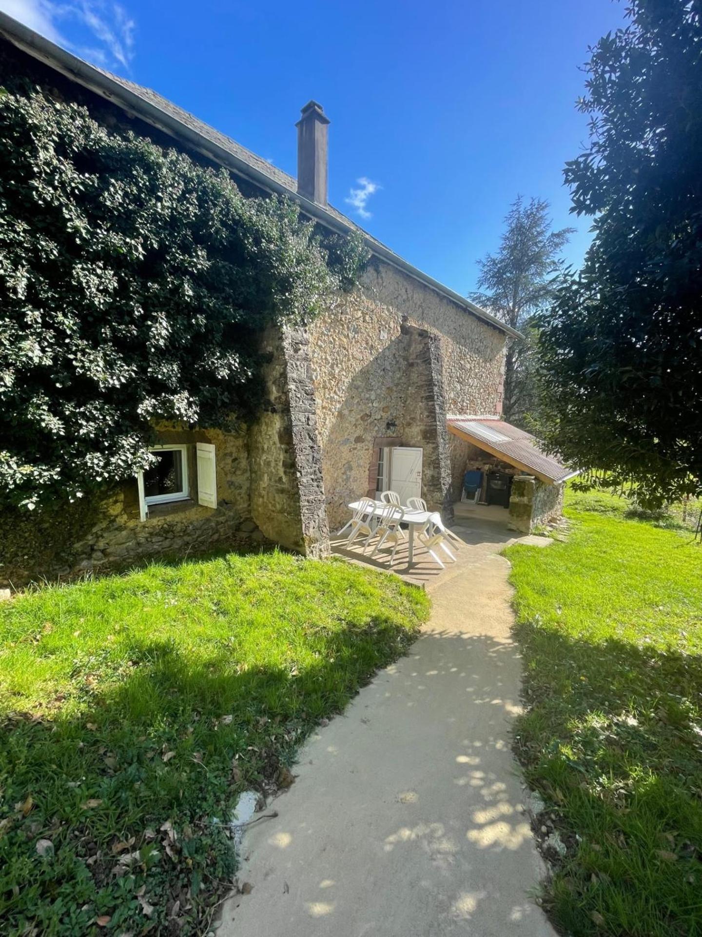 Saint-Jean-le-Vieux  Gite Guiroya מראה חיצוני תמונה